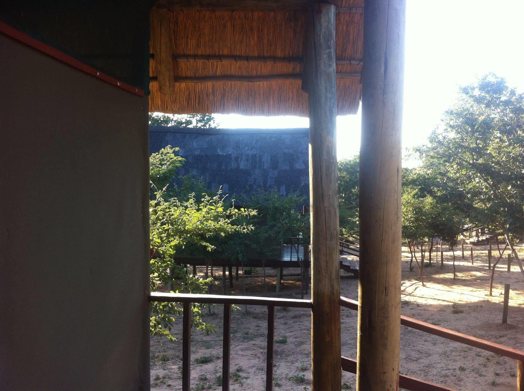 Lion Roars Lodge Lesoma Exterior foto